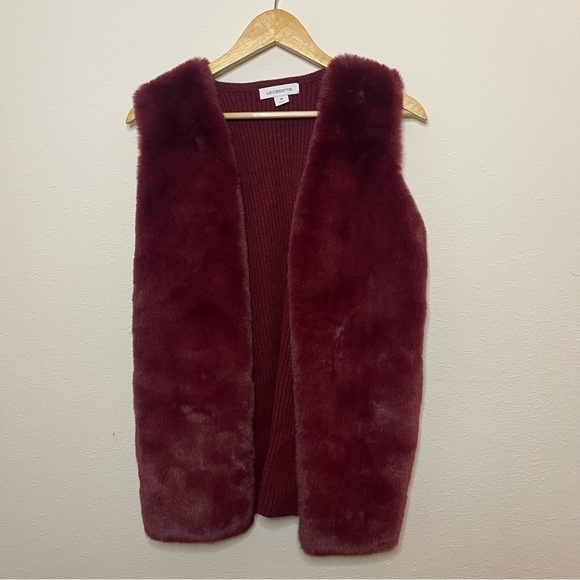Liz Claiborne faux fur sleeveless cardigan sweater vest - Picture 1 of 8